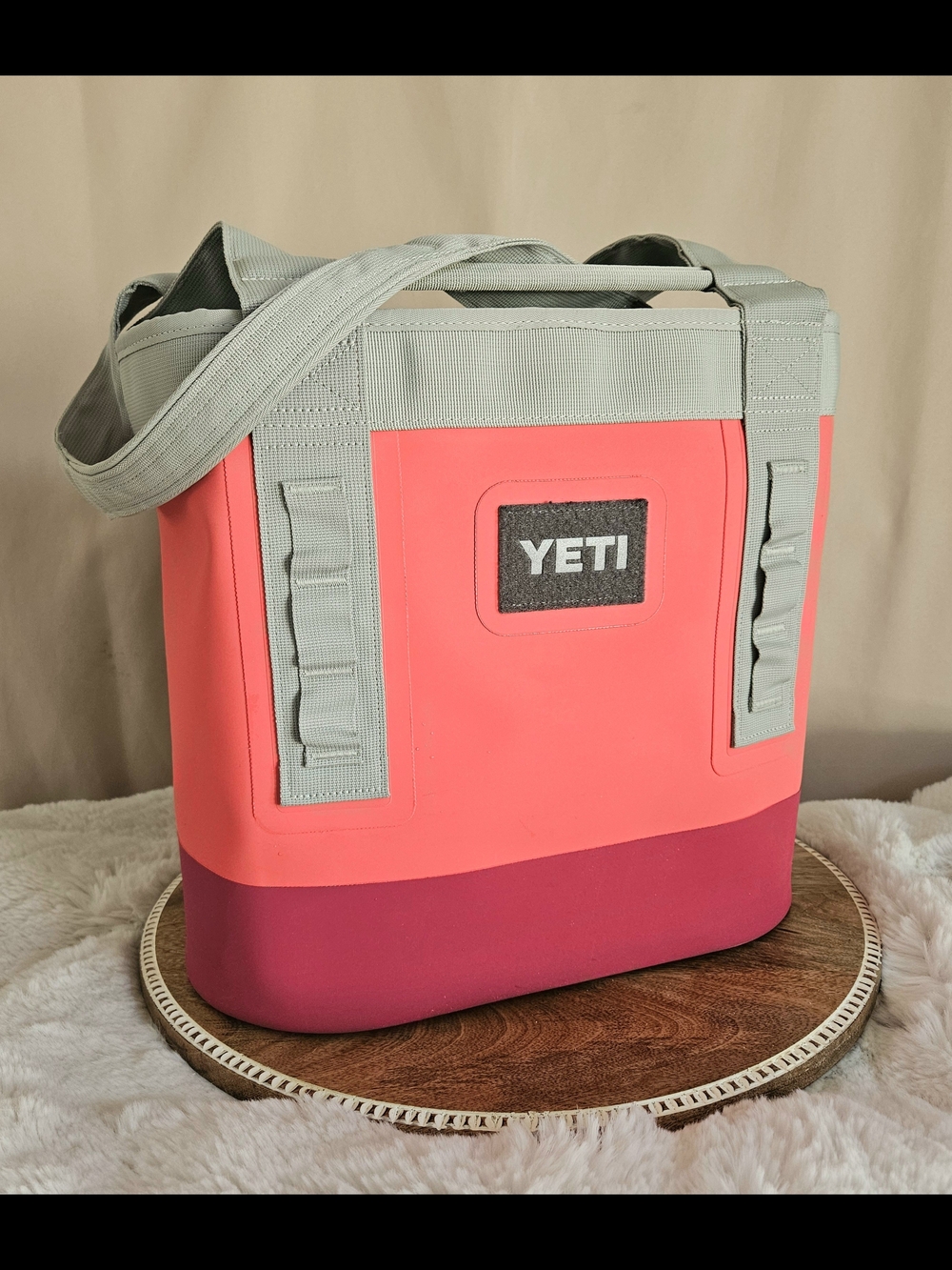 YETI Camino 20 Tote In Bimini Pink (Discontinued) - Picture 2 of 7